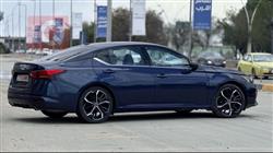 نيسان ألتيما